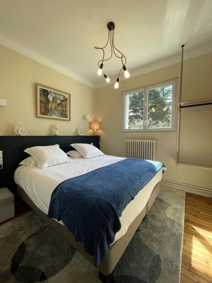 Hotel Du Golf Saint Lazare ลิมอจส์ ภายนอก รูปภาพ