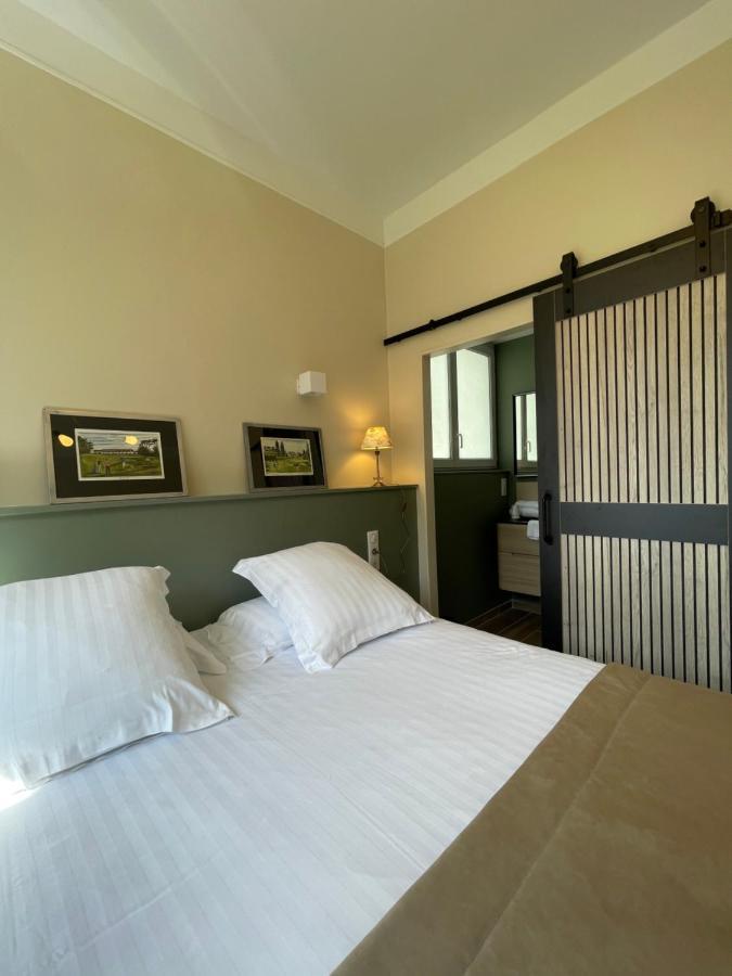 Hotel Du Golf Saint Lazare ลิมอจส์ ภายนอก รูปภาพ